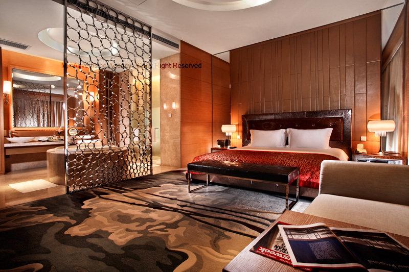 Renaissance Chengdu Hotel Exterior photo